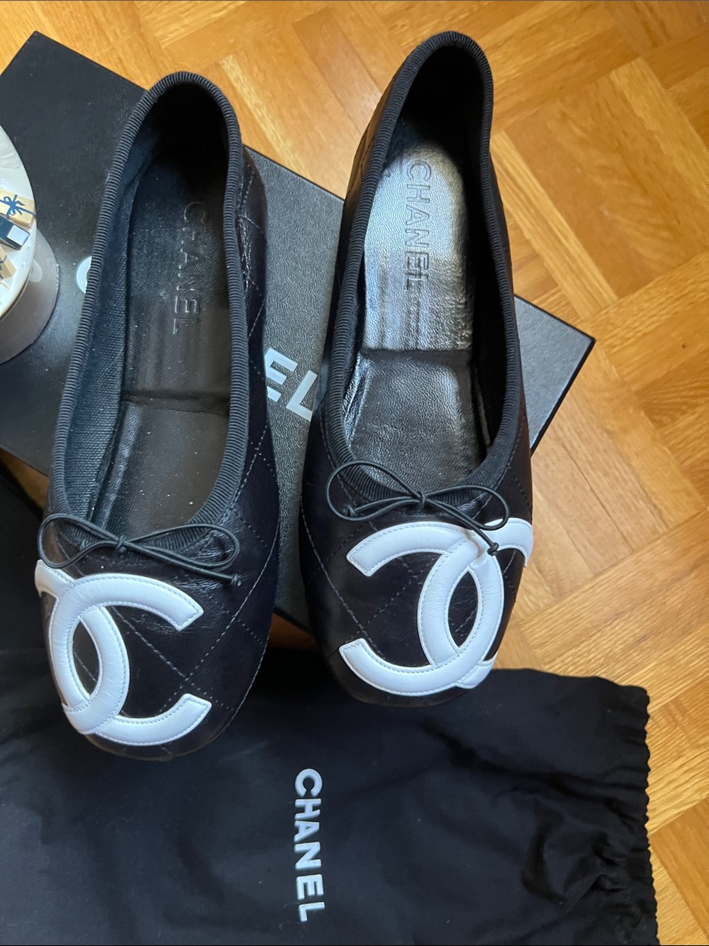 VINTAGE CHANEL FLATS WITH CC LOGO, size 8 in excellent condition.box and covers